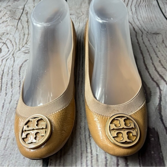 Tory Burch Beige Flats - Picture 4 of 14